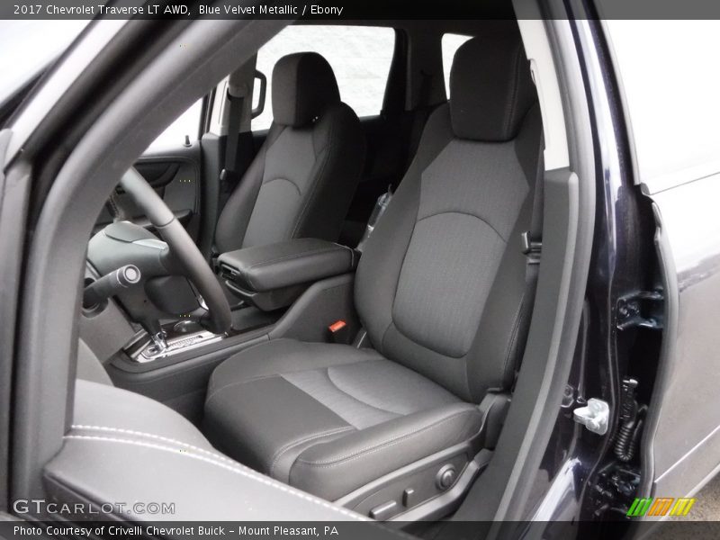 Blue Velvet Metallic / Ebony 2017 Chevrolet Traverse LT AWD