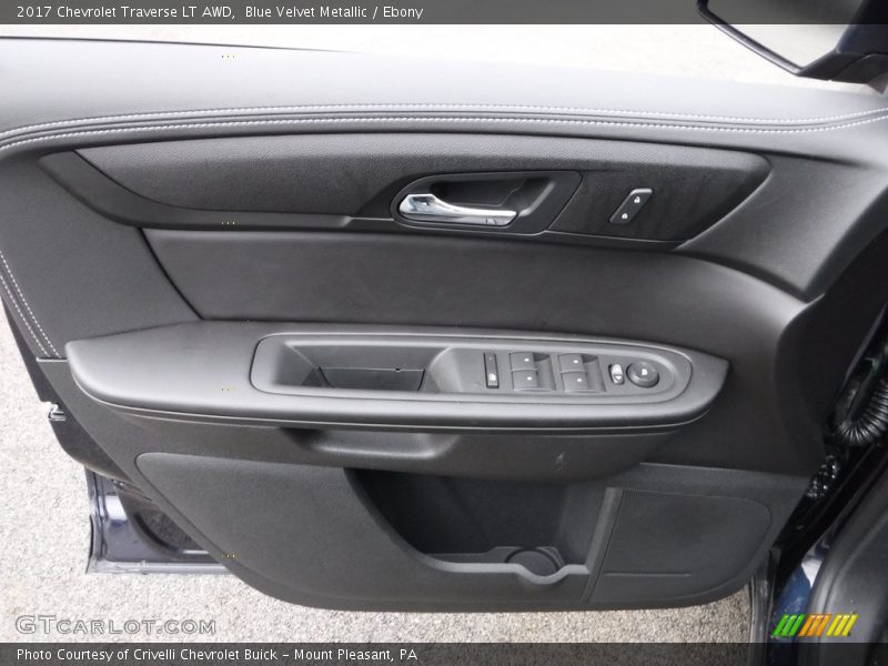 Blue Velvet Metallic / Ebony 2017 Chevrolet Traverse LT AWD