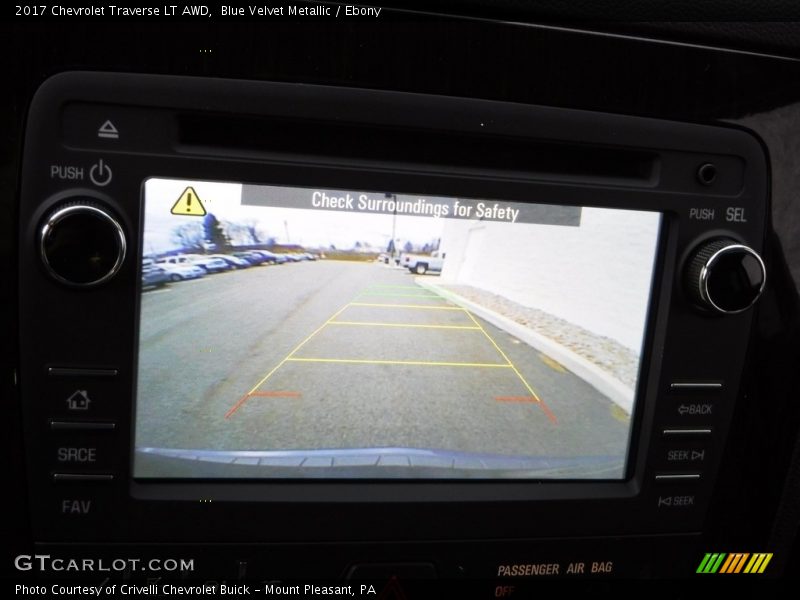Blue Velvet Metallic / Ebony 2017 Chevrolet Traverse LT AWD