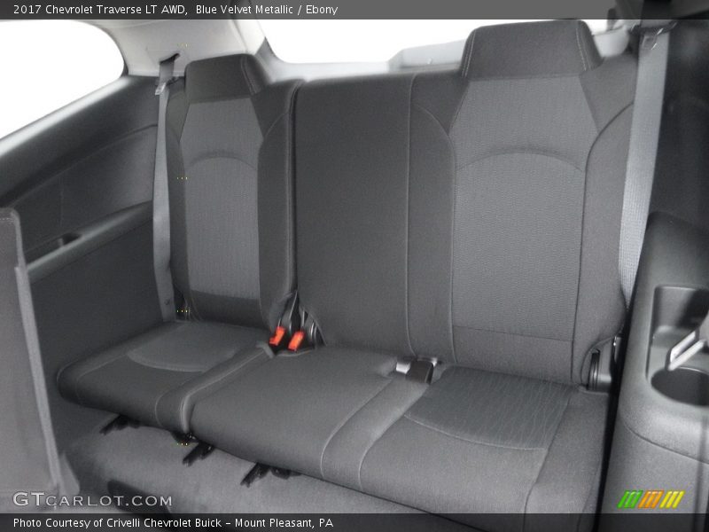 Blue Velvet Metallic / Ebony 2017 Chevrolet Traverse LT AWD