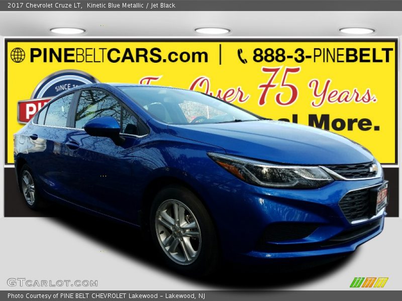 Kinetic Blue Metallic / Jet Black 2017 Chevrolet Cruze LT