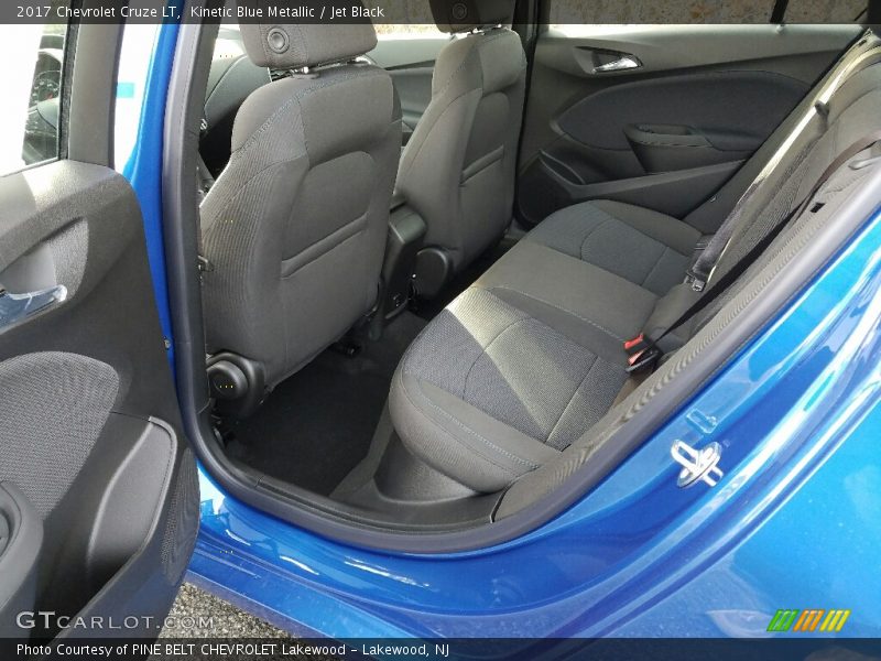 Kinetic Blue Metallic / Jet Black 2017 Chevrolet Cruze LT