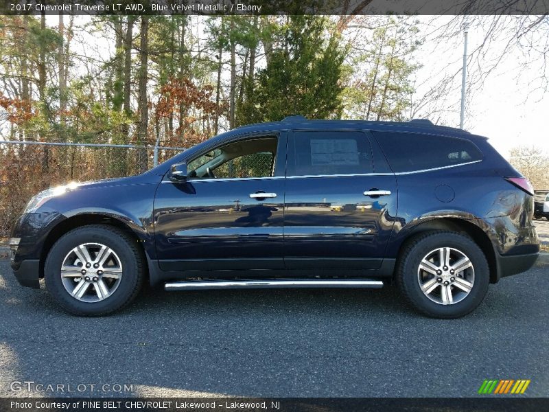 Blue Velvet Metallic / Ebony 2017 Chevrolet Traverse LT AWD