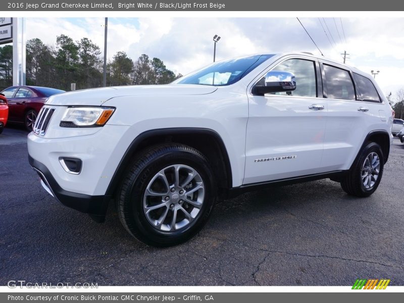 Bright White / Black/Light Frost Beige 2016 Jeep Grand Cherokee Limited
