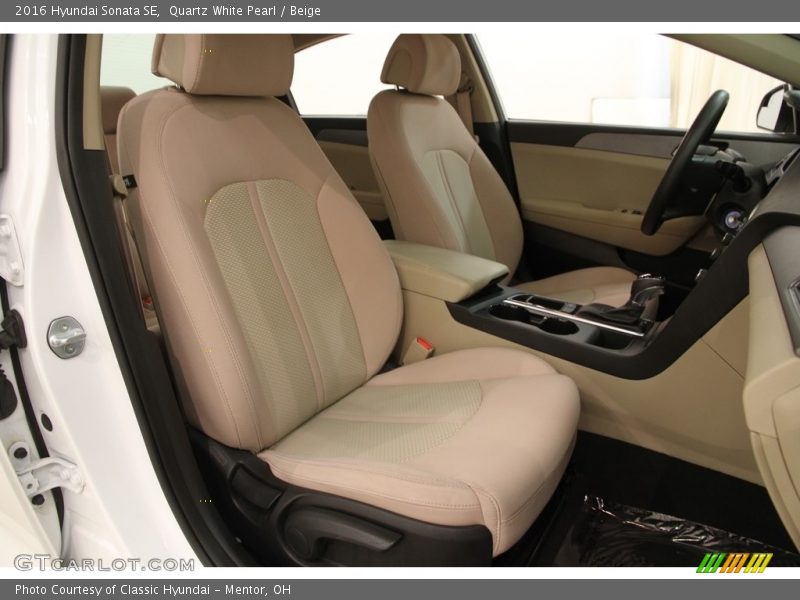 Quartz White Pearl / Beige 2016 Hyundai Sonata SE