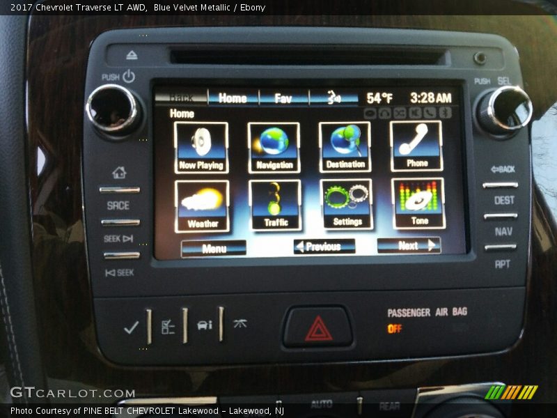Blue Velvet Metallic / Ebony 2017 Chevrolet Traverse LT AWD