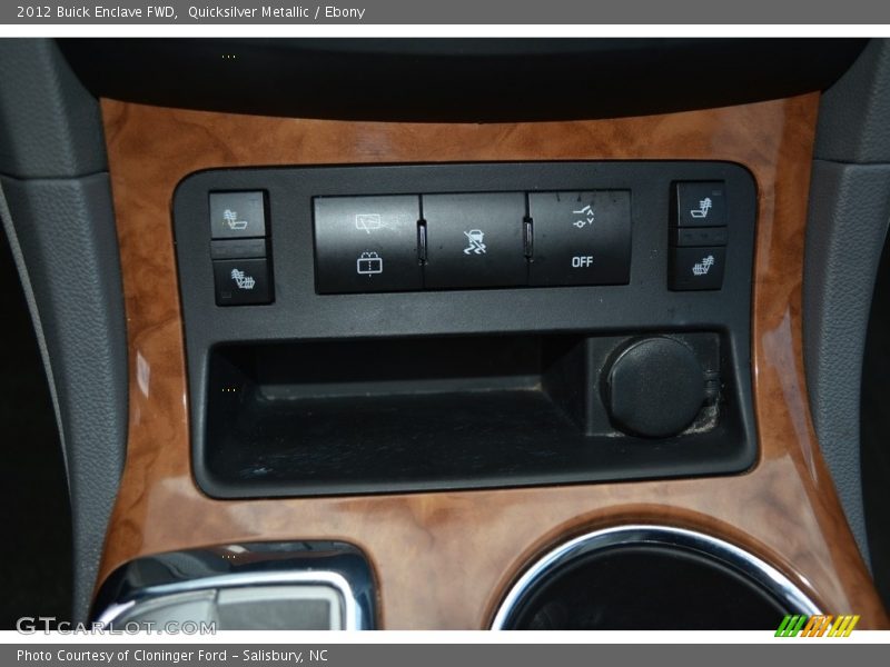 Quicksilver Metallic / Ebony 2012 Buick Enclave FWD