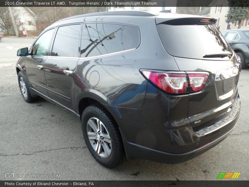 Tungsten Metallic / Dark Titanium/Light Titanium 2016 Chevrolet Traverse LT AWD