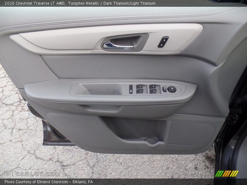 Tungsten Metallic / Dark Titanium/Light Titanium 2016 Chevrolet Traverse LT AWD