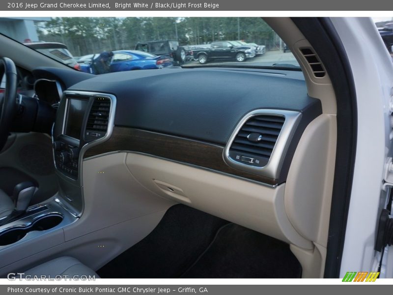 Bright White / Black/Light Frost Beige 2016 Jeep Grand Cherokee Limited