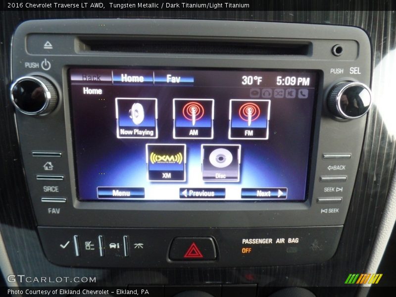 Tungsten Metallic / Dark Titanium/Light Titanium 2016 Chevrolet Traverse LT AWD