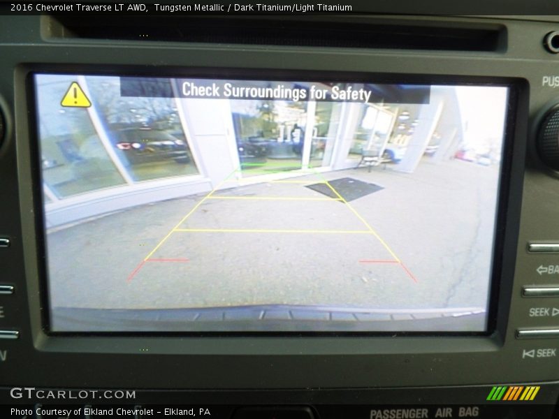 Tungsten Metallic / Dark Titanium/Light Titanium 2016 Chevrolet Traverse LT AWD