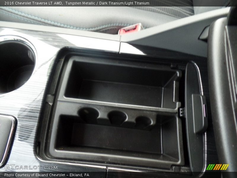 Tungsten Metallic / Dark Titanium/Light Titanium 2016 Chevrolet Traverse LT AWD