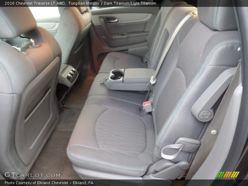 Tungsten Metallic / Dark Titanium/Light Titanium 2016 Chevrolet Traverse LT AWD