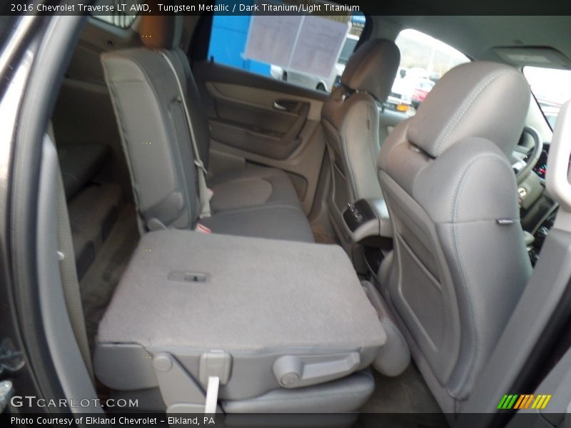 Tungsten Metallic / Dark Titanium/Light Titanium 2016 Chevrolet Traverse LT AWD