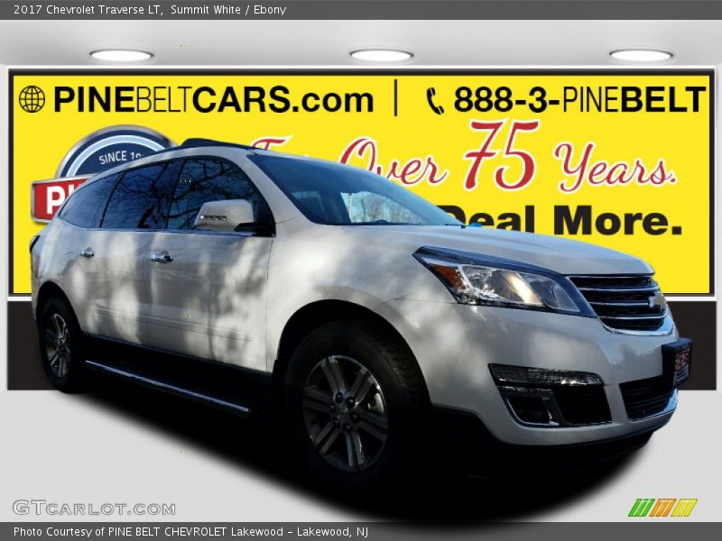 Summit White / Ebony 2017 Chevrolet Traverse LT