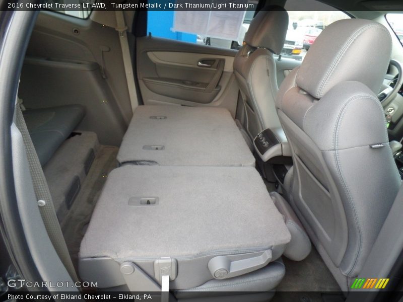 Tungsten Metallic / Dark Titanium/Light Titanium 2016 Chevrolet Traverse LT AWD
