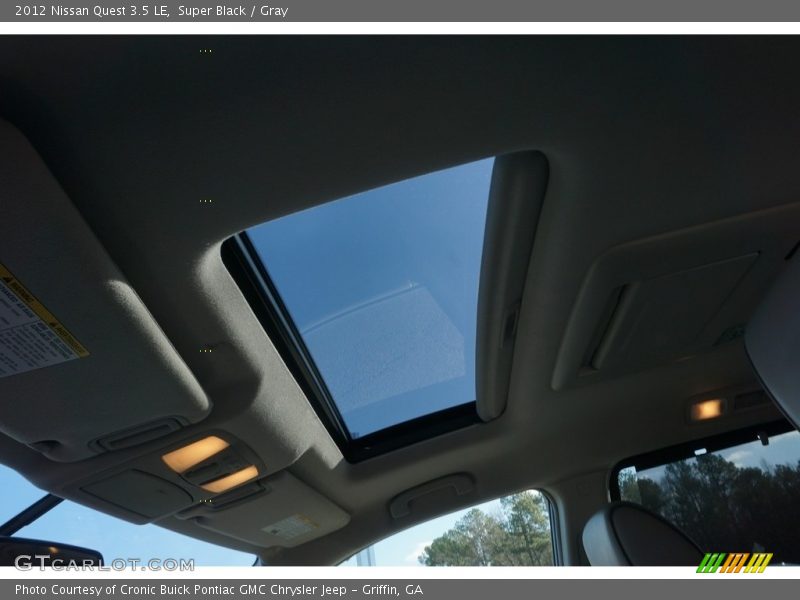 Super Black / Gray 2012 Nissan Quest 3.5 LE