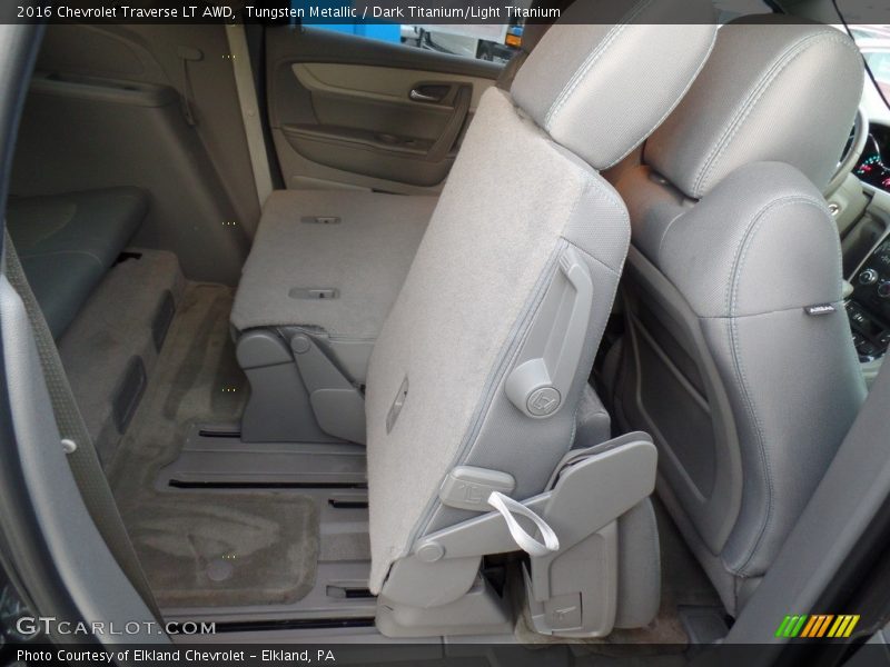 Tungsten Metallic / Dark Titanium/Light Titanium 2016 Chevrolet Traverse LT AWD