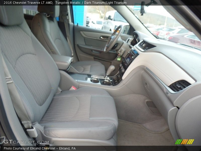 Tungsten Metallic / Dark Titanium/Light Titanium 2016 Chevrolet Traverse LT AWD