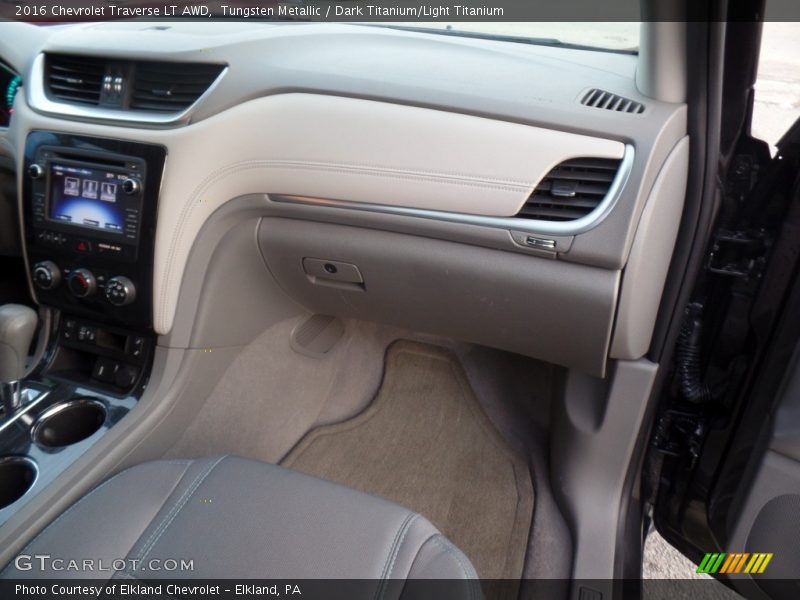 Tungsten Metallic / Dark Titanium/Light Titanium 2016 Chevrolet Traverse LT AWD