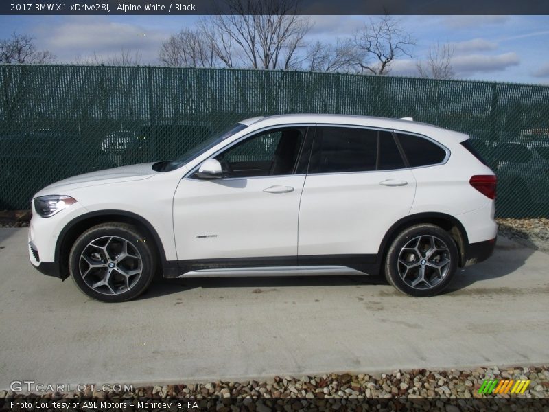 Alpine White / Black 2017 BMW X1 xDrive28i
