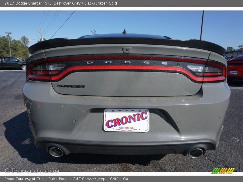 Destroyer Grey / Black/Brazen Gold 2017 Dodge Charger R/T