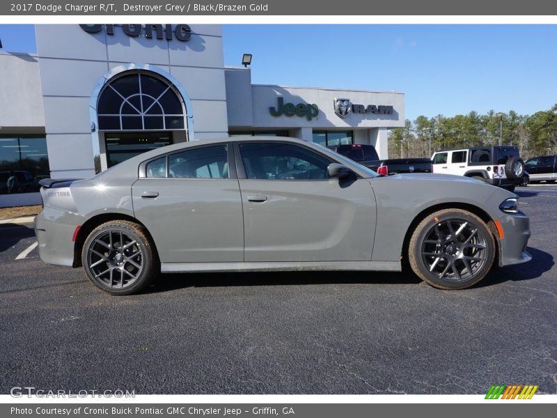 Destroyer Grey / Black/Brazen Gold 2017 Dodge Charger R/T