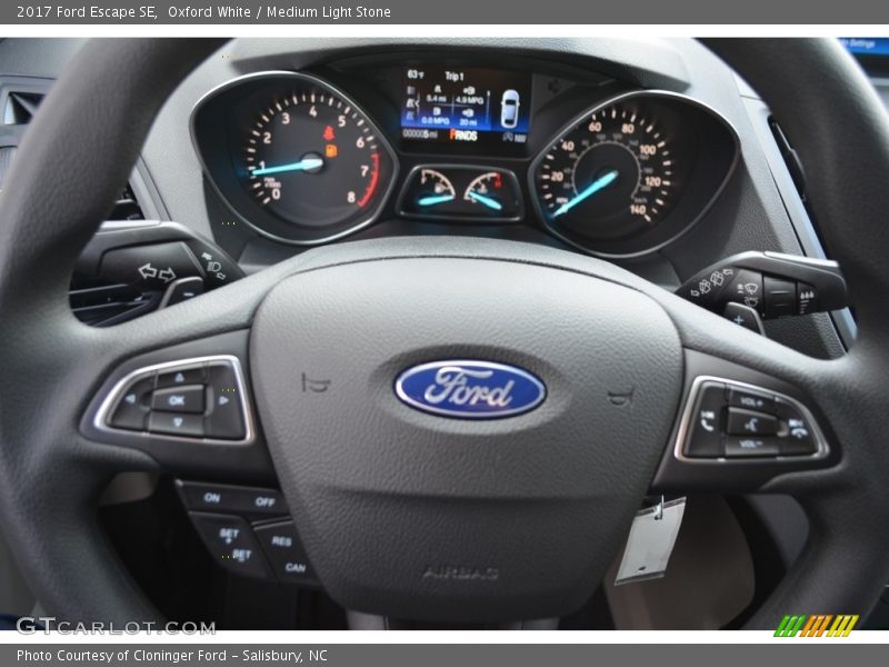 Oxford White / Medium Light Stone 2017 Ford Escape SE