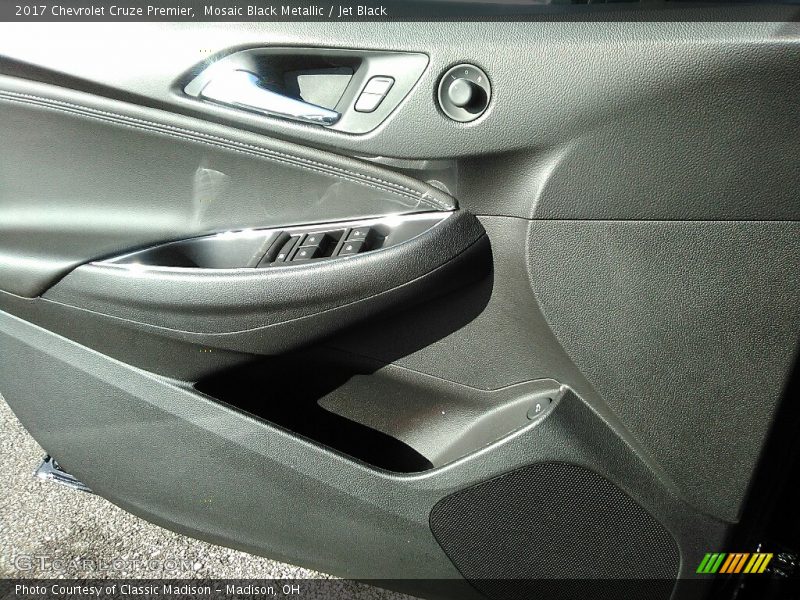 Mosaic Black Metallic / Jet Black 2017 Chevrolet Cruze Premier