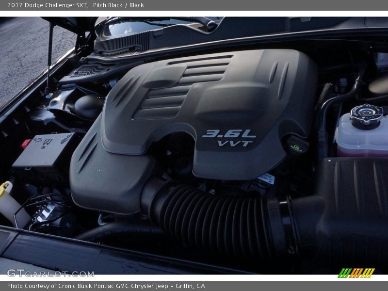Pitch Black / Black 2017 Dodge Challenger SXT