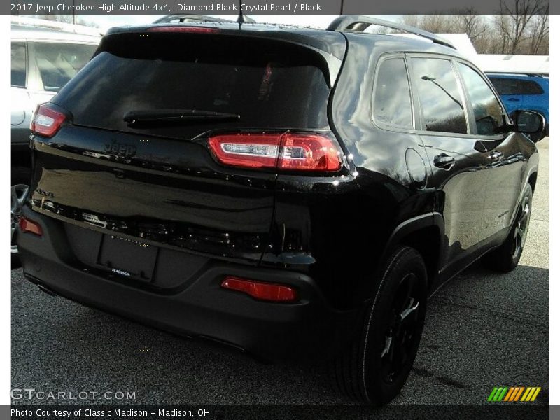 Diamond Black Crystal Pearl / Black 2017 Jeep Cherokee High Altitude 4x4