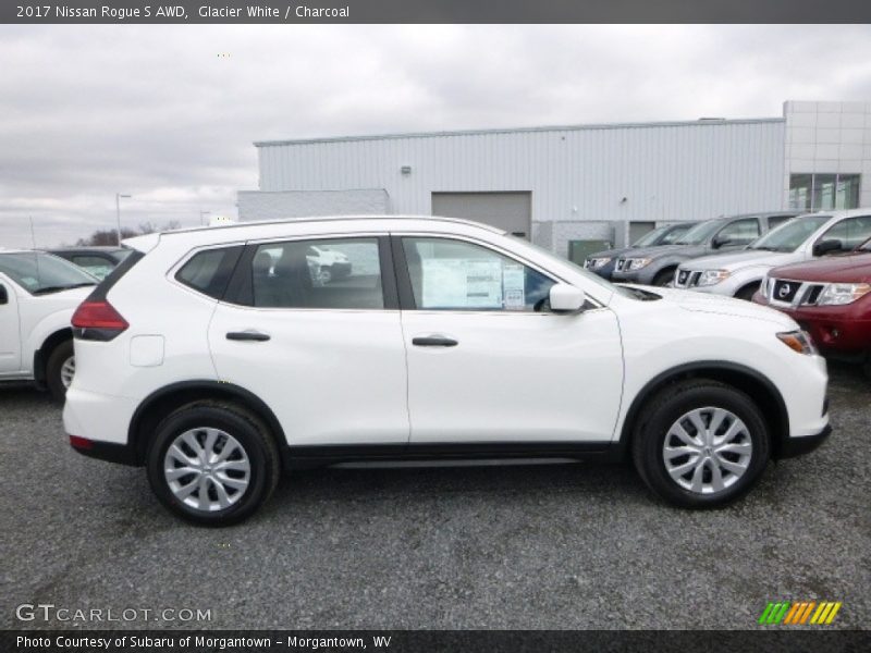 Glacier White / Charcoal 2017 Nissan Rogue S AWD