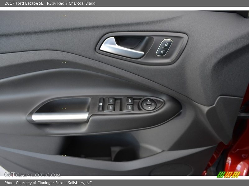 Ruby Red / Charcoal Black 2017 Ford Escape SE