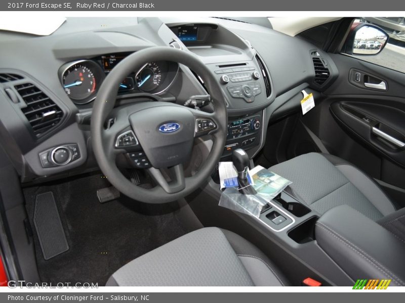 Ruby Red / Charcoal Black 2017 Ford Escape SE