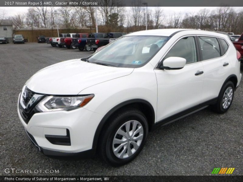 Glacier White / Charcoal 2017 Nissan Rogue S AWD