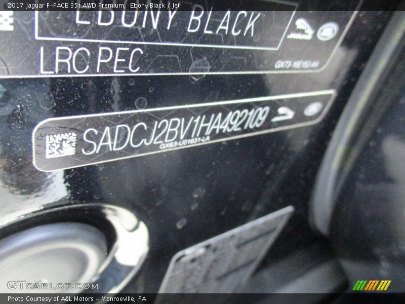 Ebony Black / Jet 2017 Jaguar F-PACE 35t AWD Premium