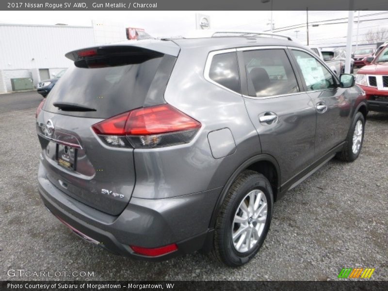 Gun Metallic / Charcoal 2017 Nissan Rogue SV AWD