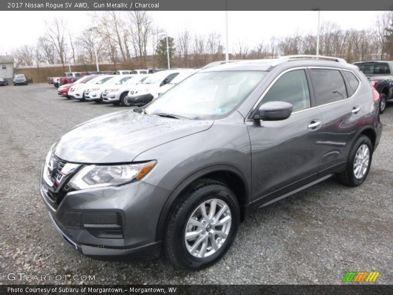 Gun Metallic / Charcoal 2017 Nissan Rogue SV AWD