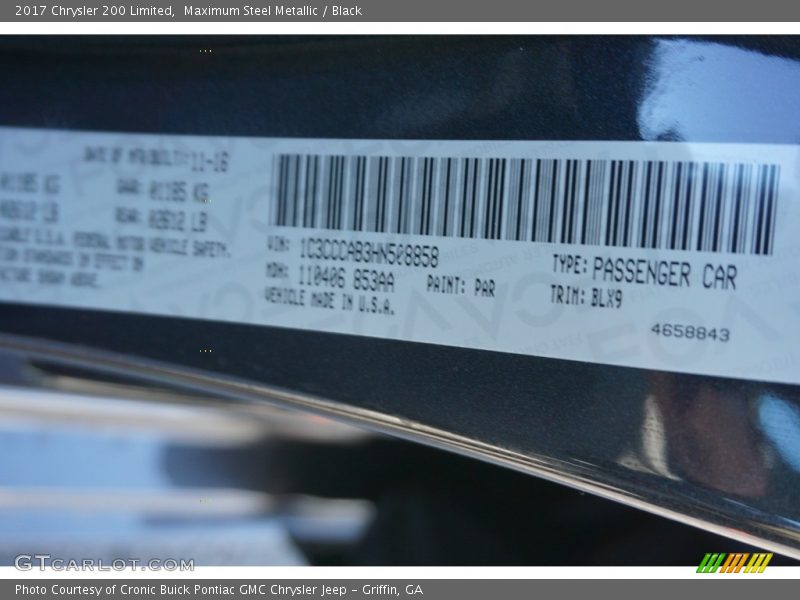 Maximum Steel Metallic / Black 2017 Chrysler 200 Limited