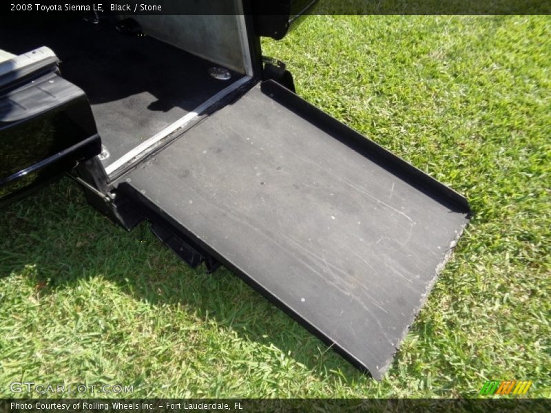 Black / Stone 2008 Toyota Sienna LE