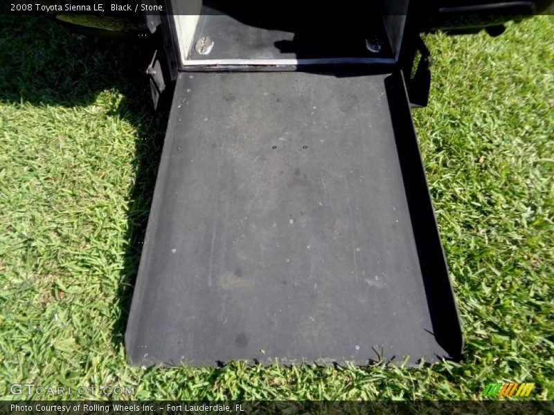 Black / Stone 2008 Toyota Sienna LE