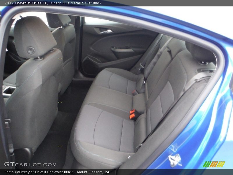 Kinetic Blue Metallic / Jet Black 2017 Chevrolet Cruze LT
