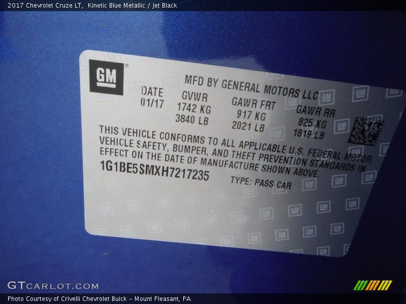 Kinetic Blue Metallic / Jet Black 2017 Chevrolet Cruze LT