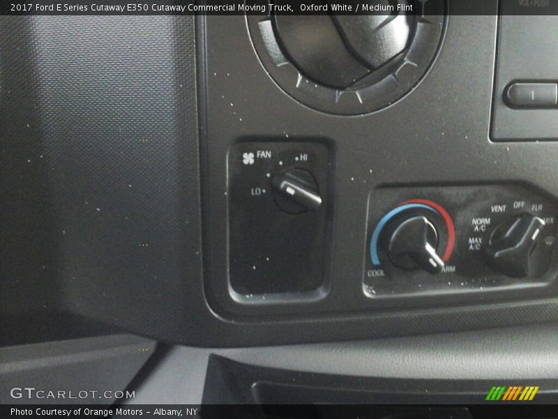 Oxford White / Medium Flint 2017 Ford E Series Cutaway E350 Cutaway Commercial Moving Truck