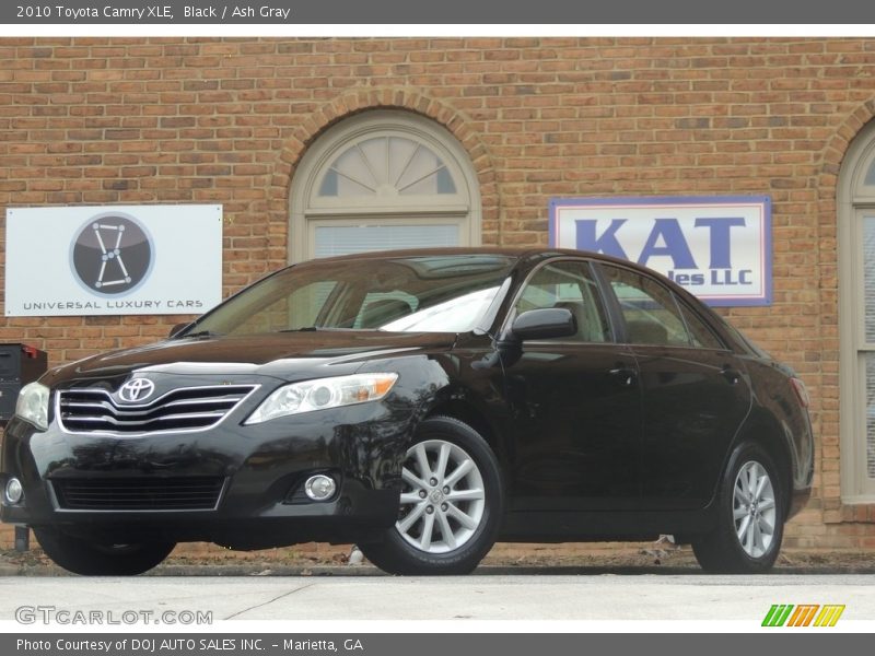 Black / Ash Gray 2010 Toyota Camry XLE