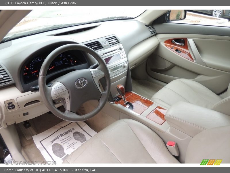 Black / Ash Gray 2010 Toyota Camry XLE