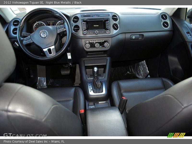 Night Blue Metallic / Black 2012 Volkswagen Tiguan SE