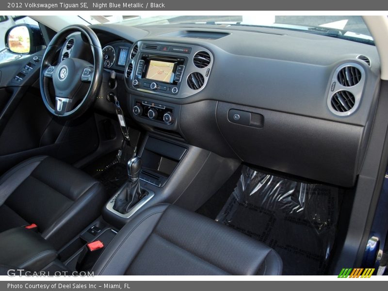 Night Blue Metallic / Black 2012 Volkswagen Tiguan SE
