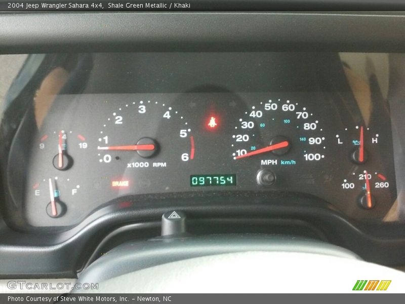 Shale Green Metallic / Khaki 2004 Jeep Wrangler Sahara 4x4
